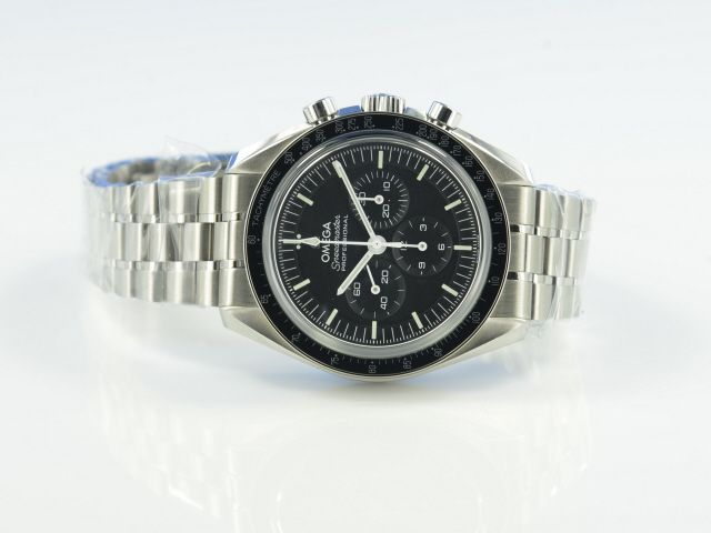 Omega Speedmaster Moonwatch Master Chronometer Co-Axial