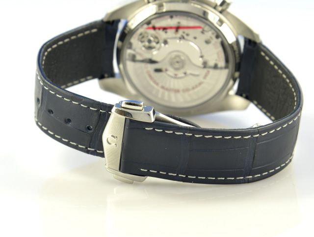 Omega Speedmaster Moonwatch Master Co-Axial Moondphase