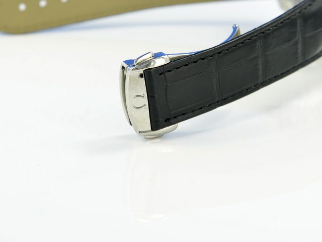 Omega Speedmaster Moonwatch Moonphase