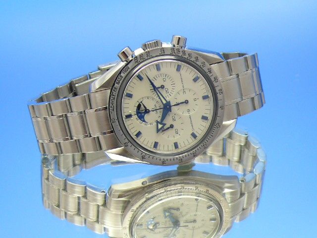 Omega Speedmaster Moonwatch Professional Moon Phase