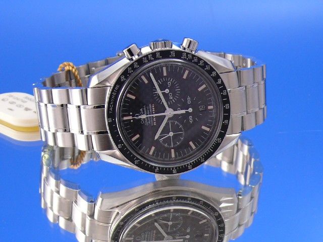 Omega Speedmaster Moonwatch Racing Chronograph Carbon