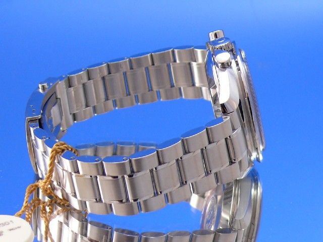 Omega Speedmaster Moonwatch Racing Chronograph Carbon