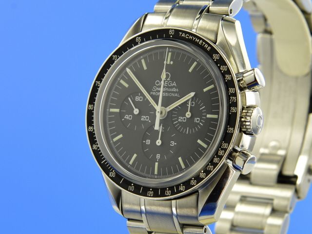 Omega Speedmaster Moonwatch Saphirglas