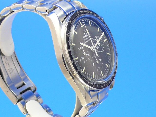 Omega Speedmaster Moonwatch
