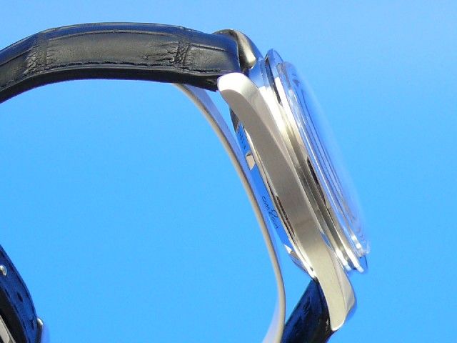 Omega Speedmaster Moonwatch