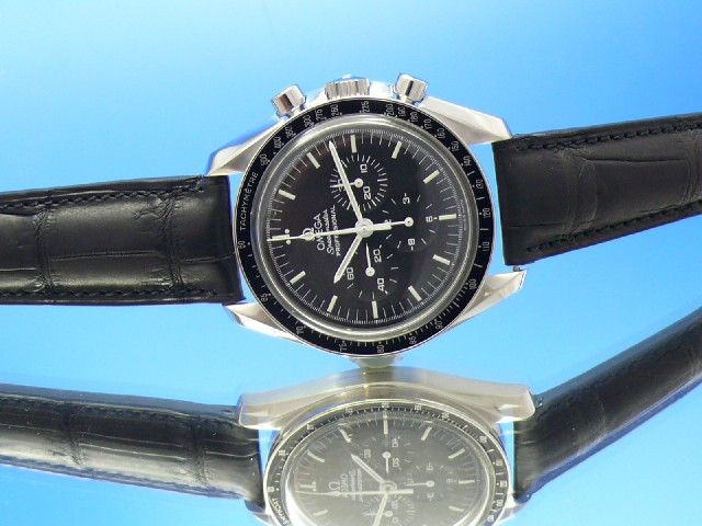Omega Speedmaster Moonwatch