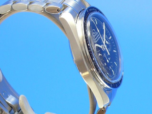 Omega Speedmaster Moonwatch