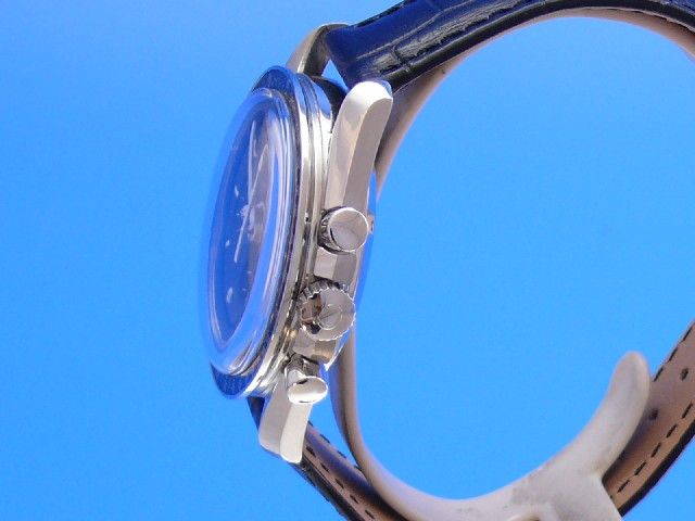 Omega Speedmaster Moonwatch