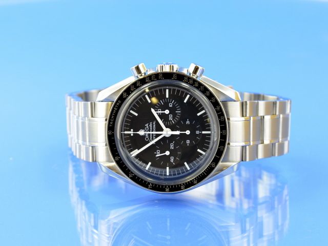 Omega Speedmaster Moonwatch