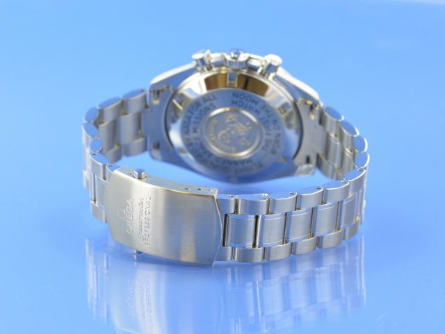 Omega Speedmaster Moonwatch