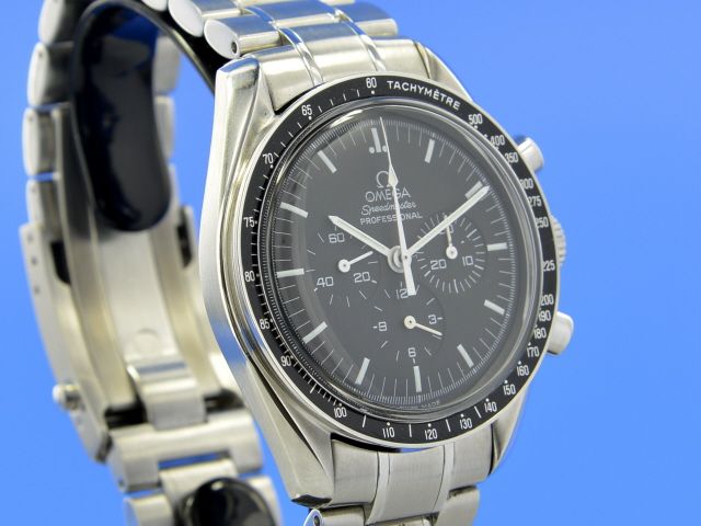 Omega Speedmaster Moonwatch