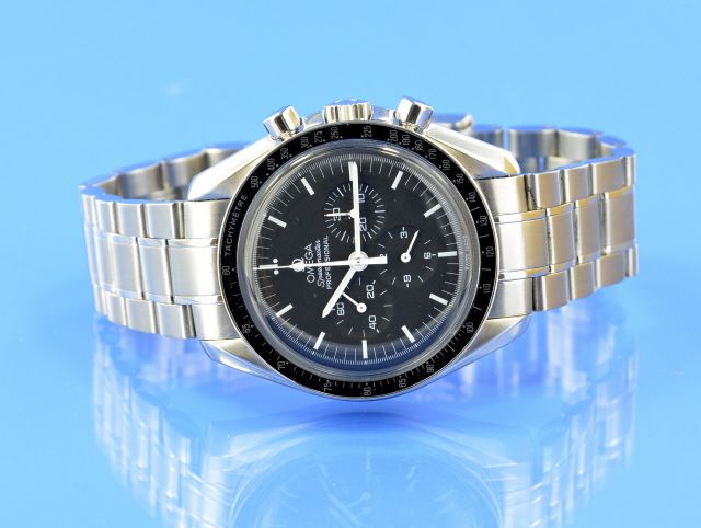 Omega Speedmaster Moonwatch