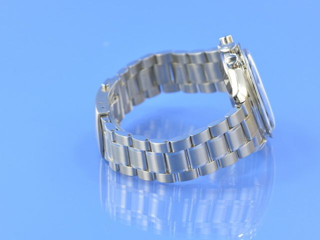 Omega Speedmaster Moonwatch