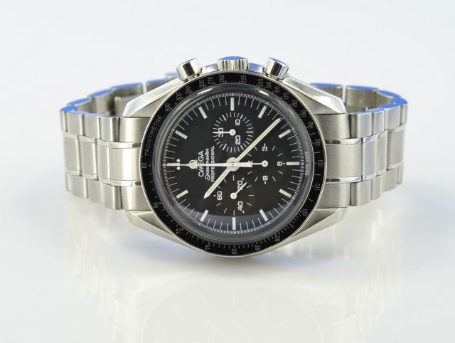 Omega Speedmaster Moonwatch