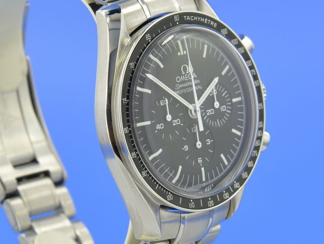 Omega Speedmaster Moonwatch