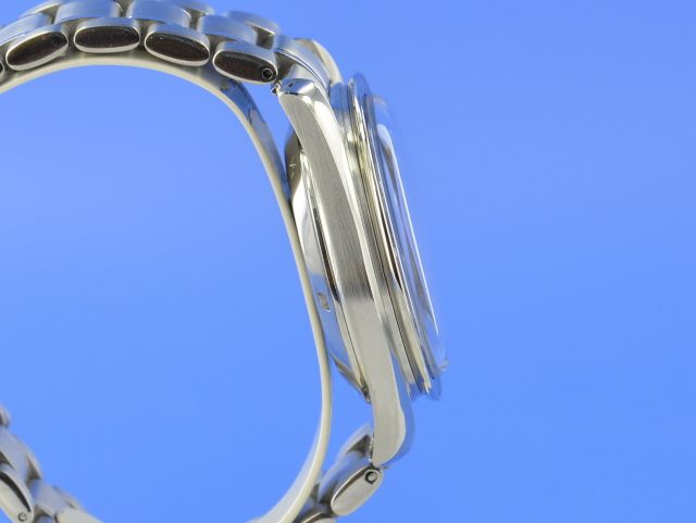 Omega Speedmaster Moonwatch