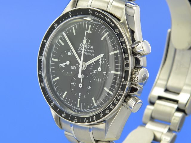 Omega Speedmaster Moonwatch