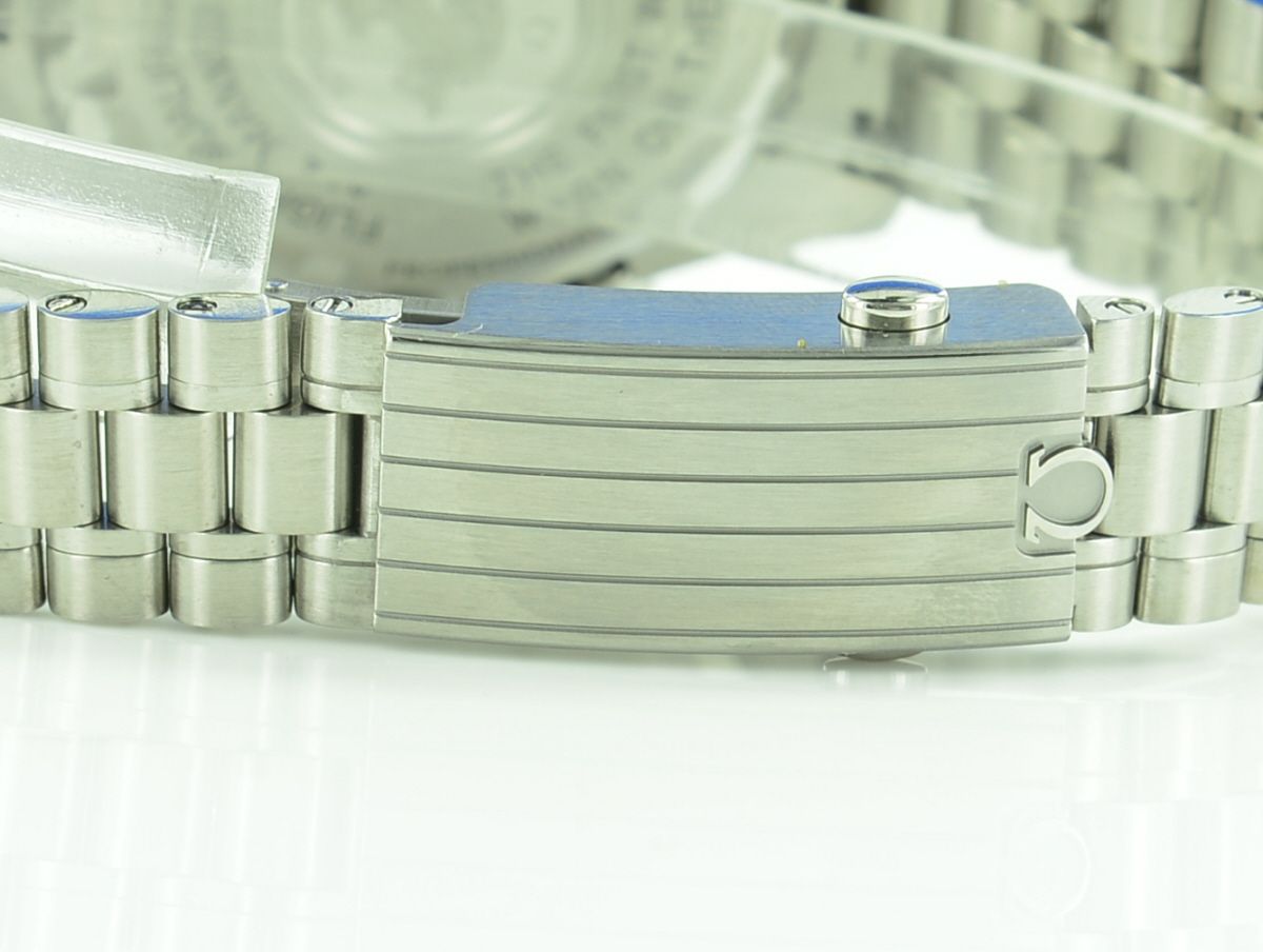 Omega Speedmaster Professional Moonwatch Master Co-Axial