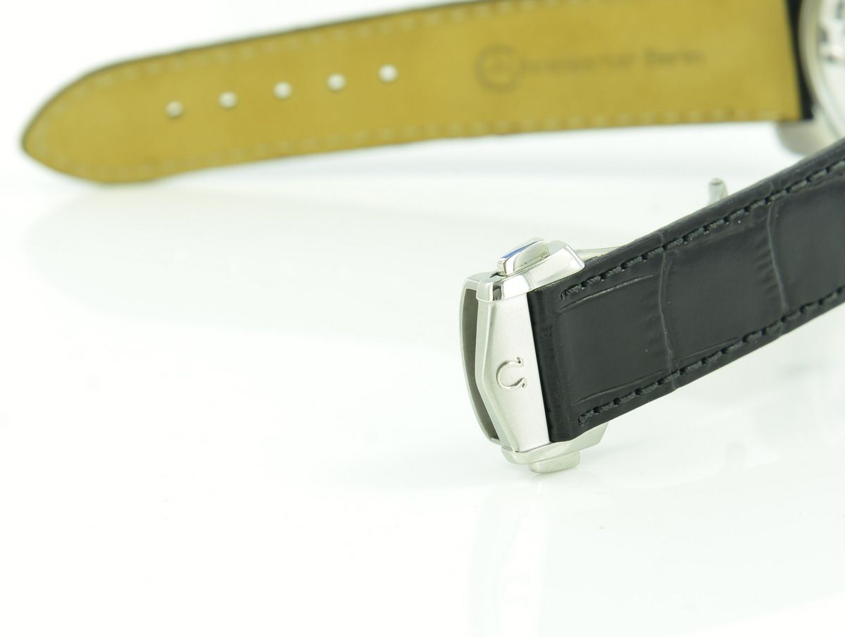 Omega Speedmaster Racing