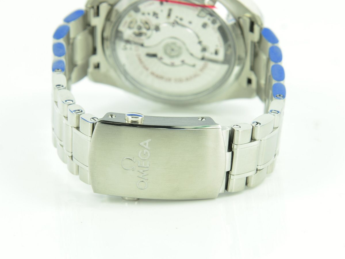 Omega Speedmaster Racing