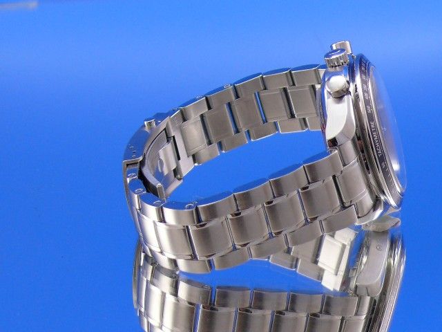 Omega Speedmaster Racing