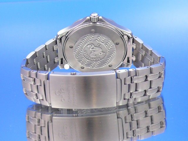 Omega Seamaster 300M James Bond Quarz