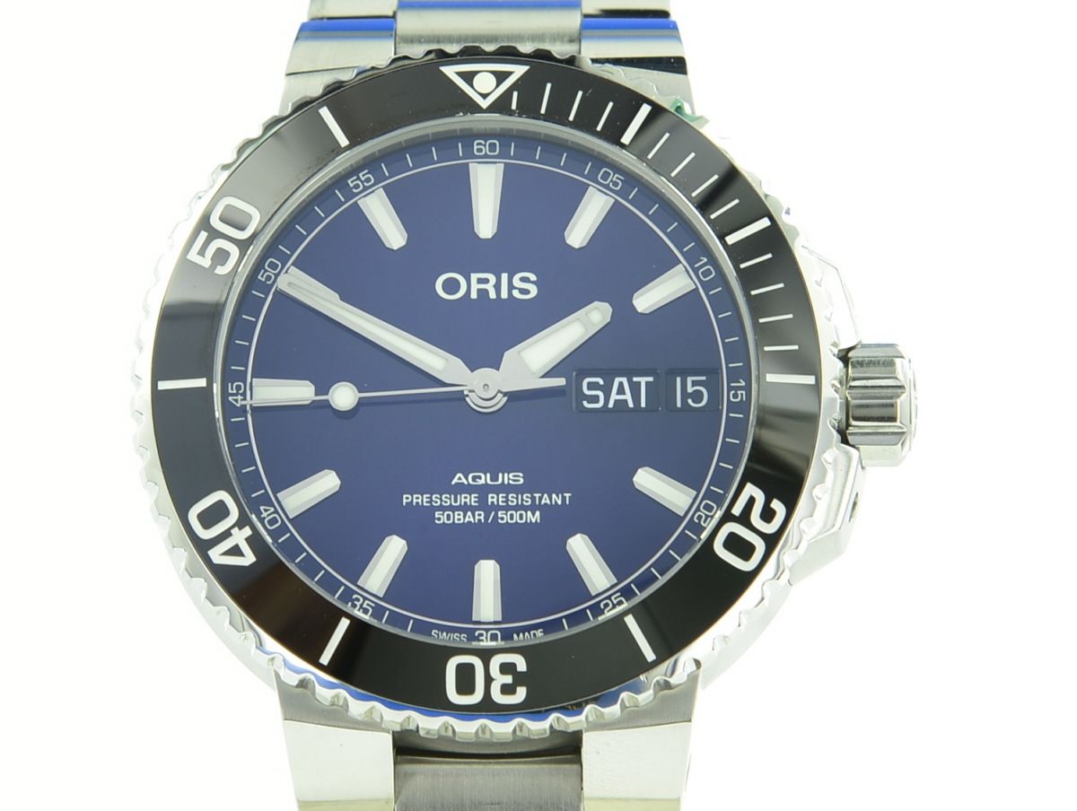 Oris Aquis Big Day Date 01 752 7733 4135