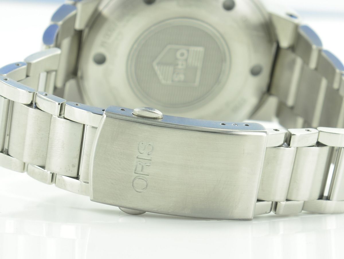 Oris Aquis Big Day Date 01 752 7733 4135