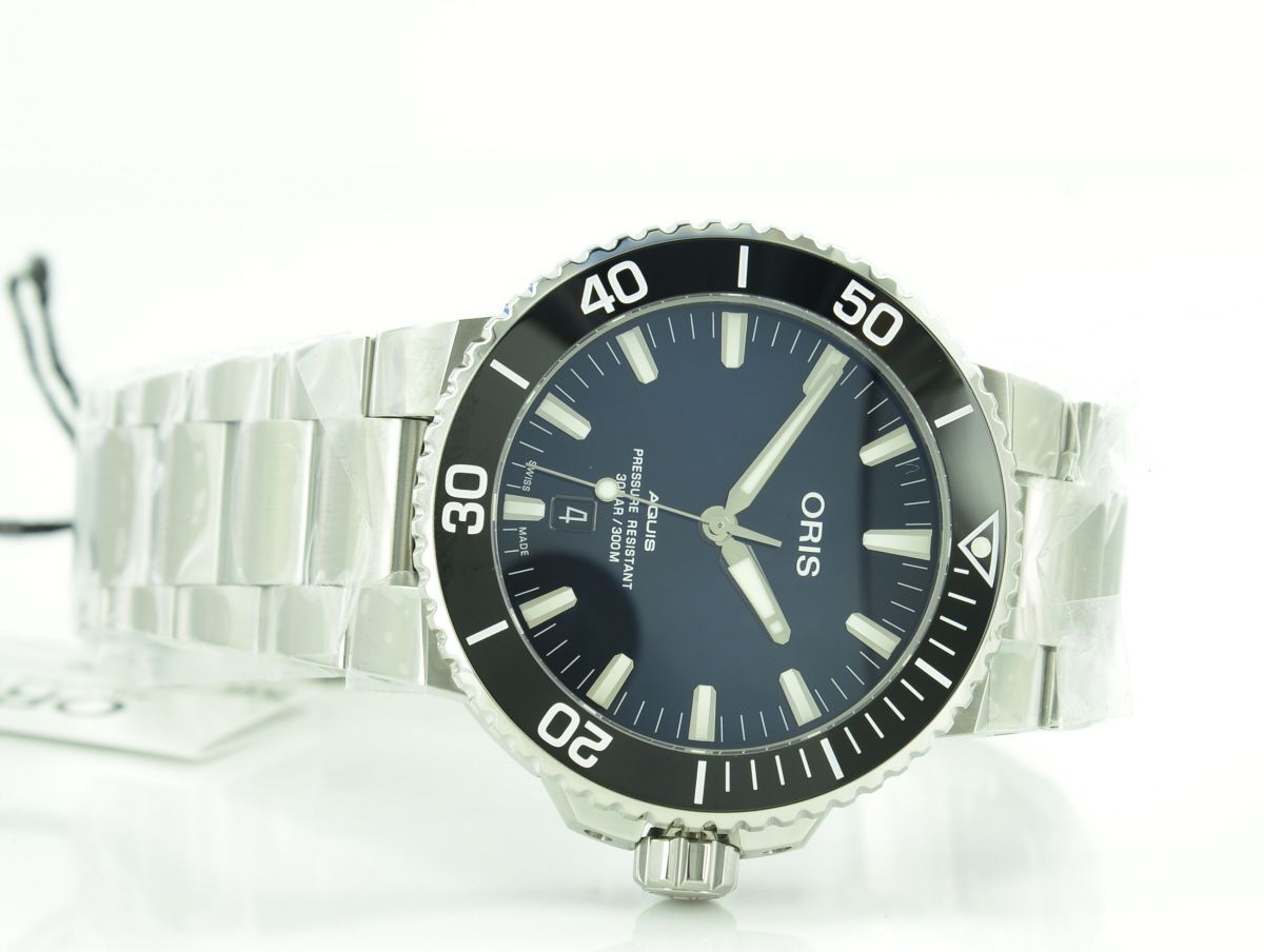 Oris Aquis Date 43.5 mm Automatic