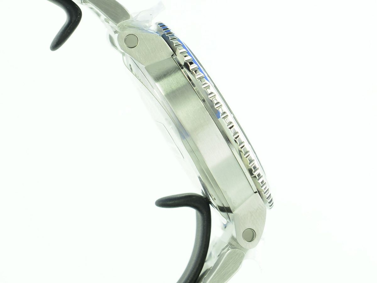 Oris Aquis Date 43.5 mm Automatic