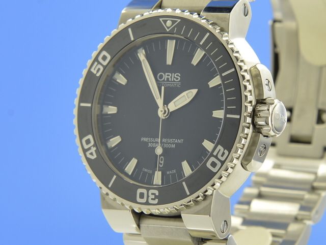 Oris Aquis Date