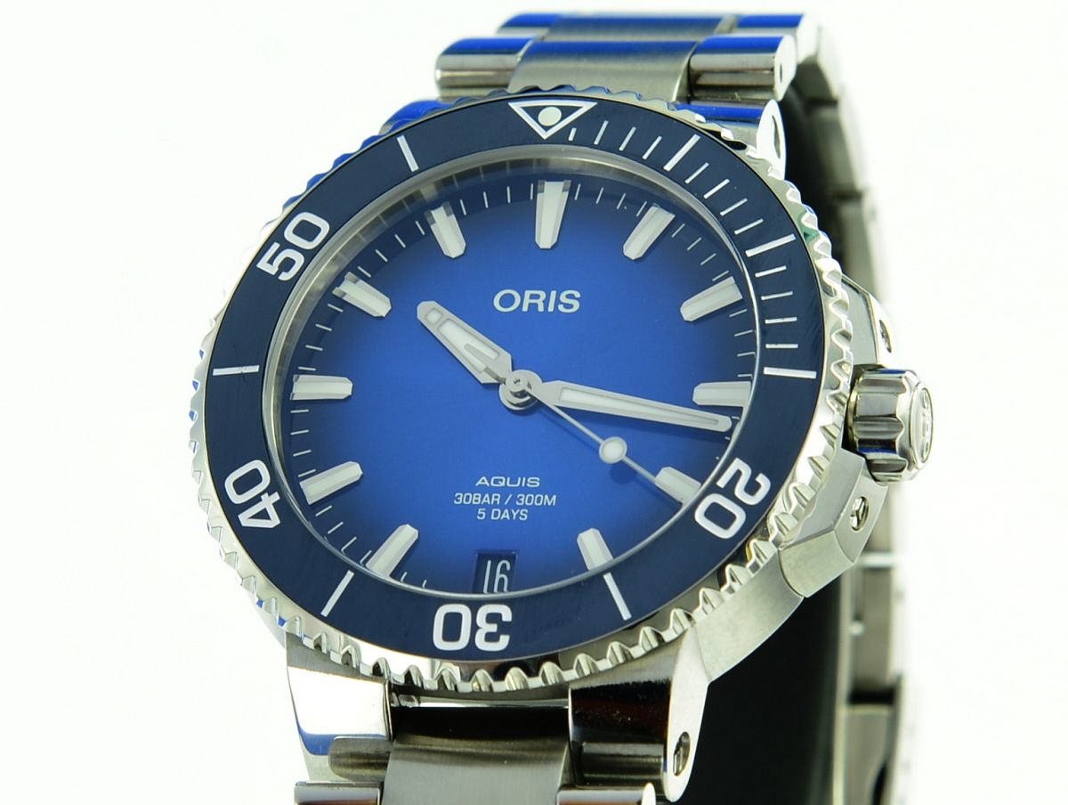 Oris Aquis Date, Caliber 400 7769
