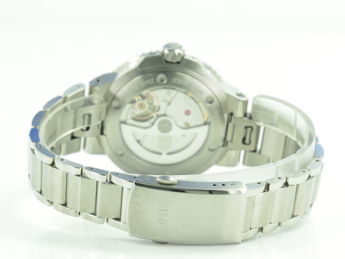 Oris Aquis Date, Caliber 400 7769