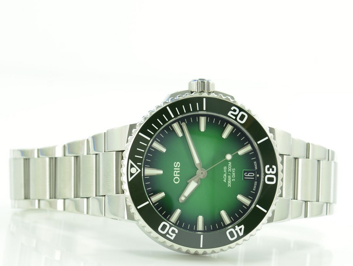 Oris Aquis Date Calibre 400 7769