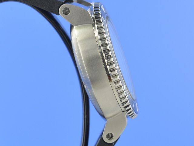 Oris Aquis Date Depth Gauge