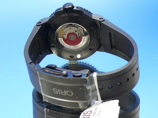 Oris Aquis Date Yellow Devil