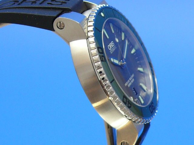Oris Aquis Date
