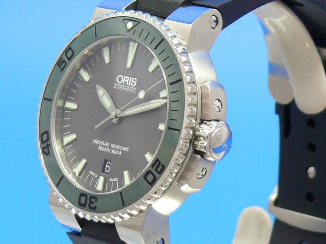 Oris Aquis Date