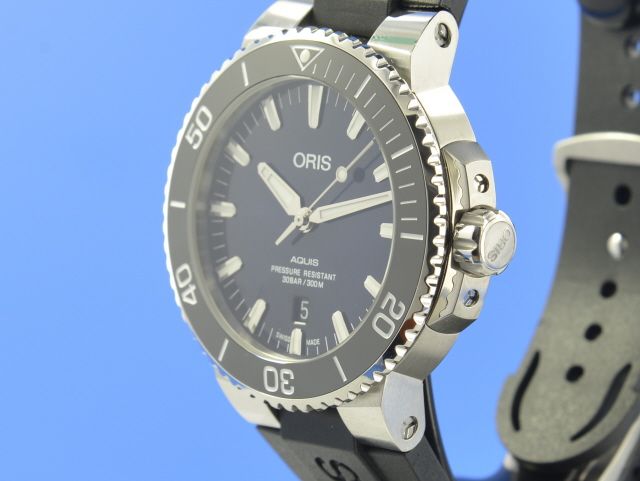 Oris Aquis Date