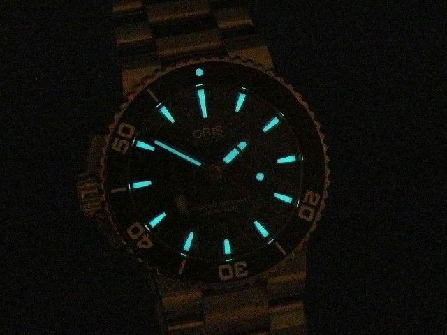 Oris Aquis Red Limited Edition