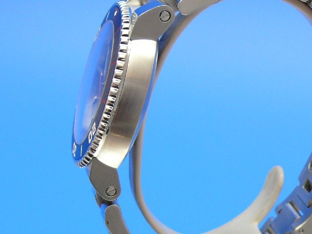 Oris Aquis Red Limited Edition