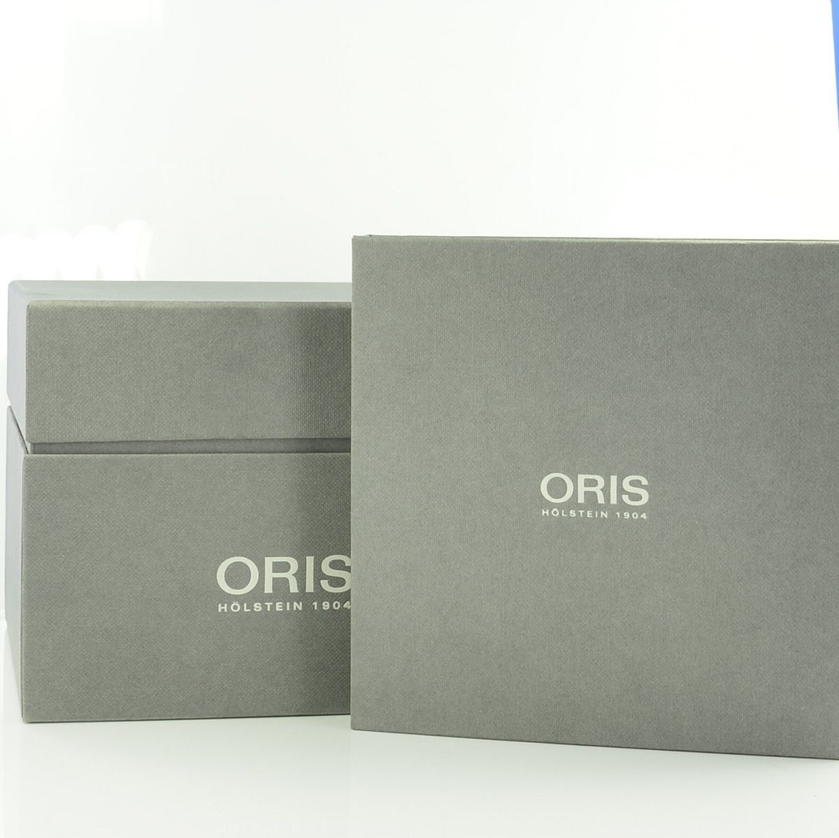 Oris Aquis Small Second, Date