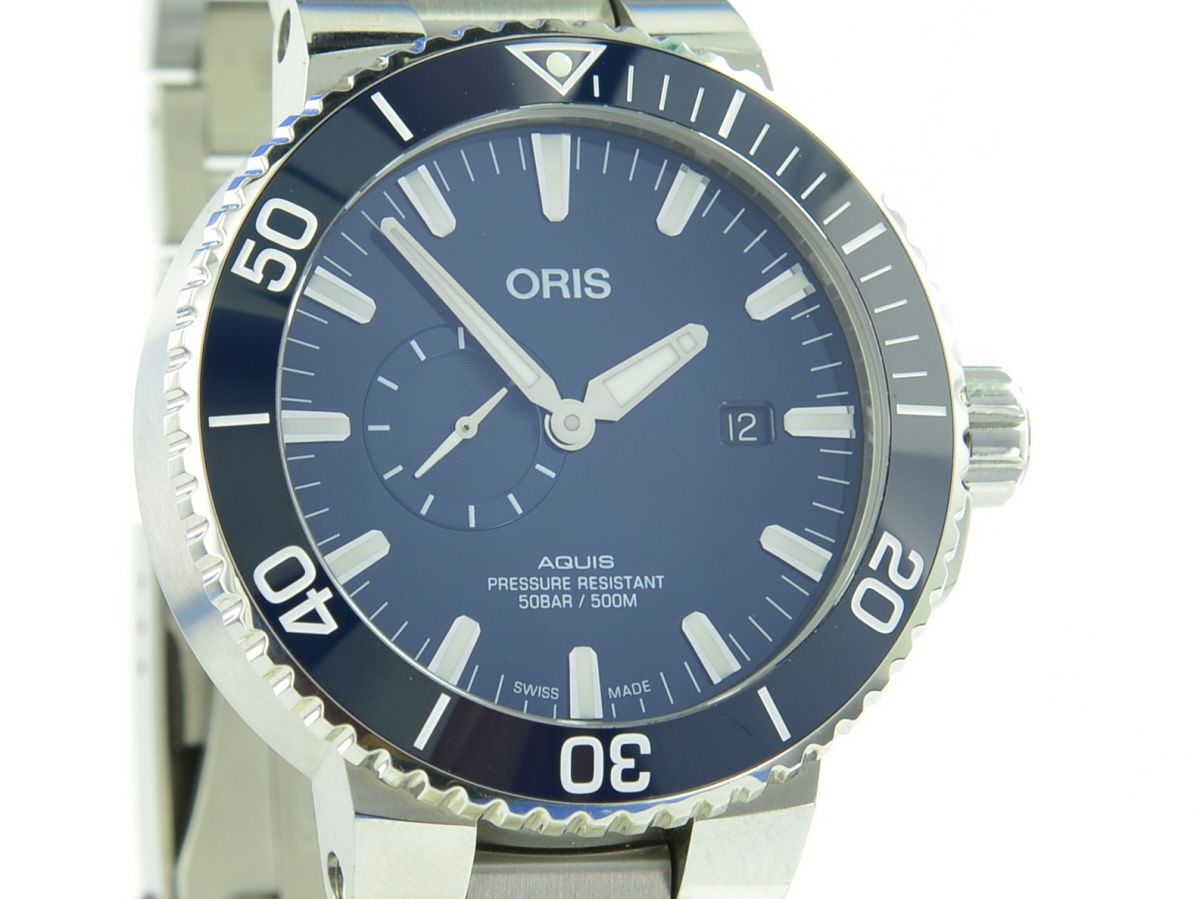 Oris Aquis Small Second, Date