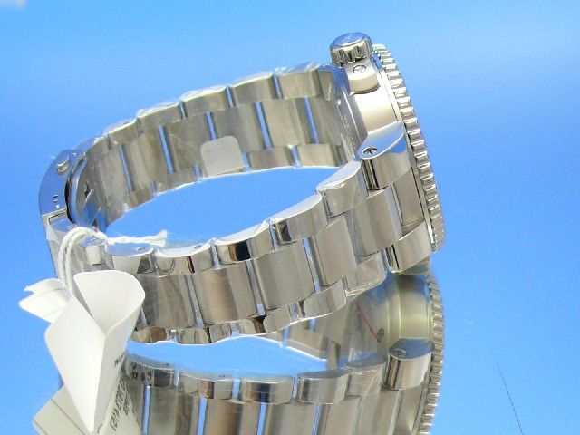 Oris Aquis Small Second Date