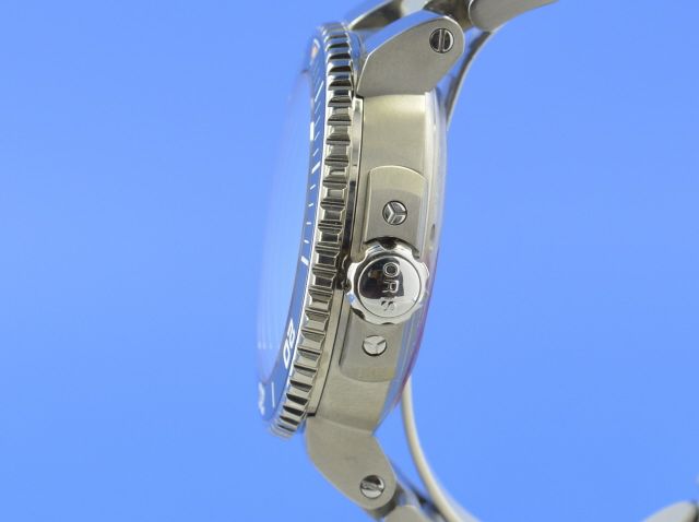 Oris Aquis Tubbataha Limited Edition