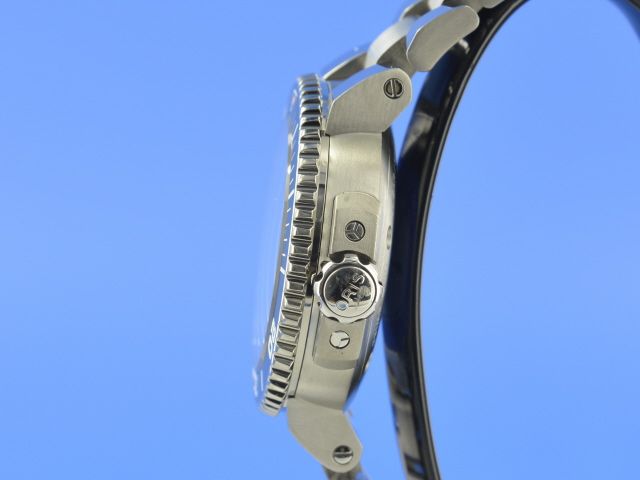 Oris Aquis Tubbataha Limited Edition