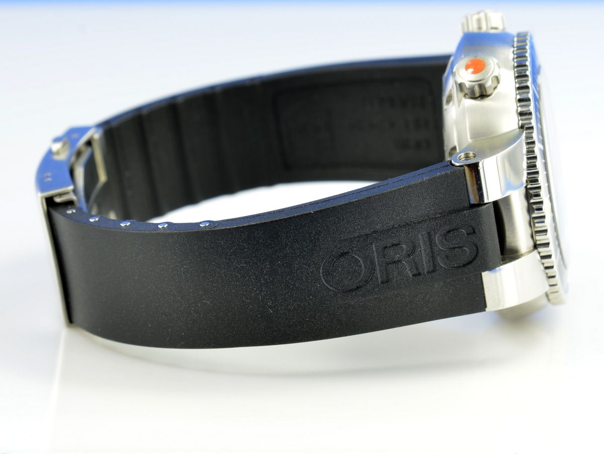 Oris Diver Small Second Date