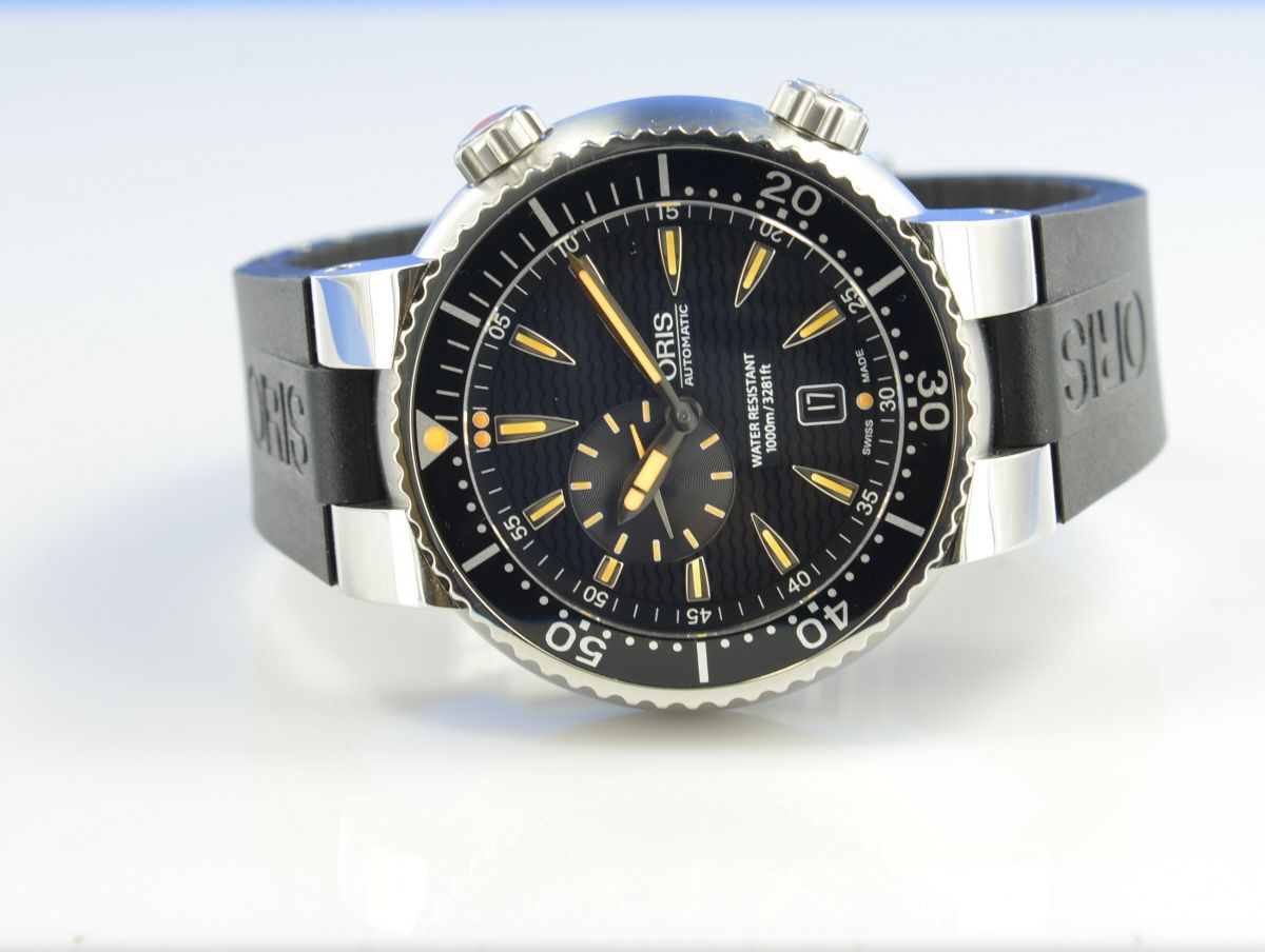 Oris Diver Small Second Date