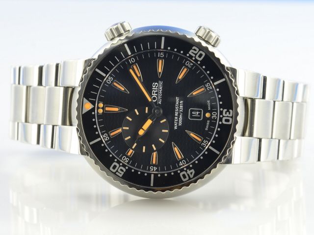 Oris Diver Small Second Date