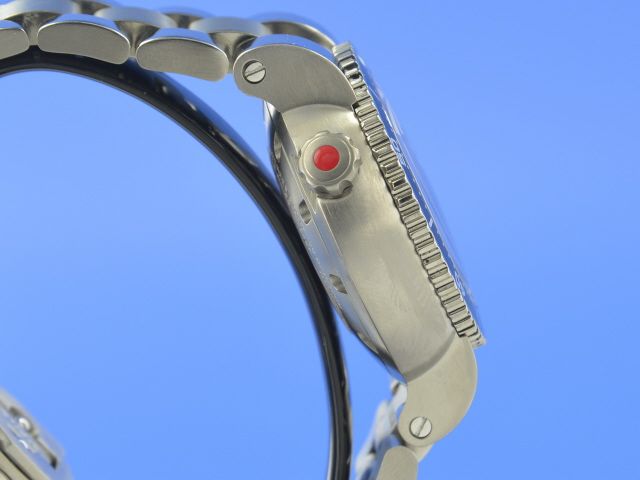 Oris Diver Titan Chronograph